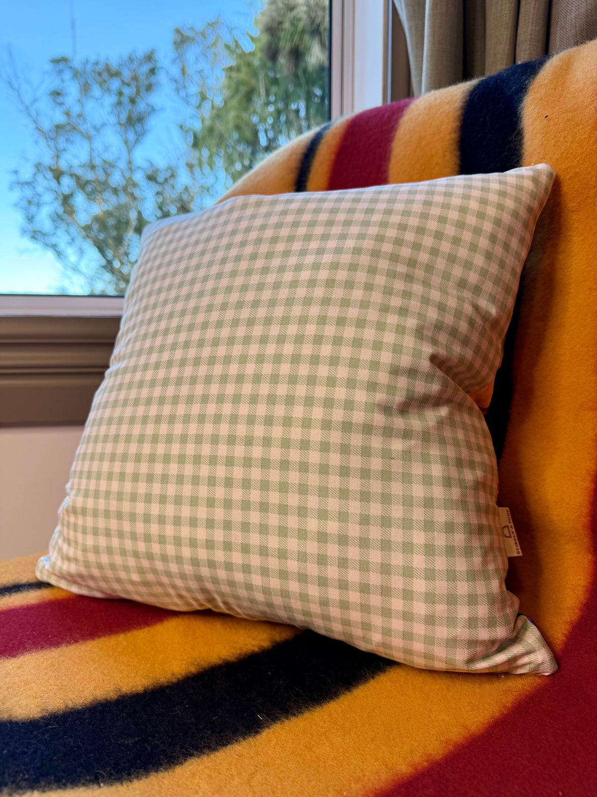 Ribbon Cushion