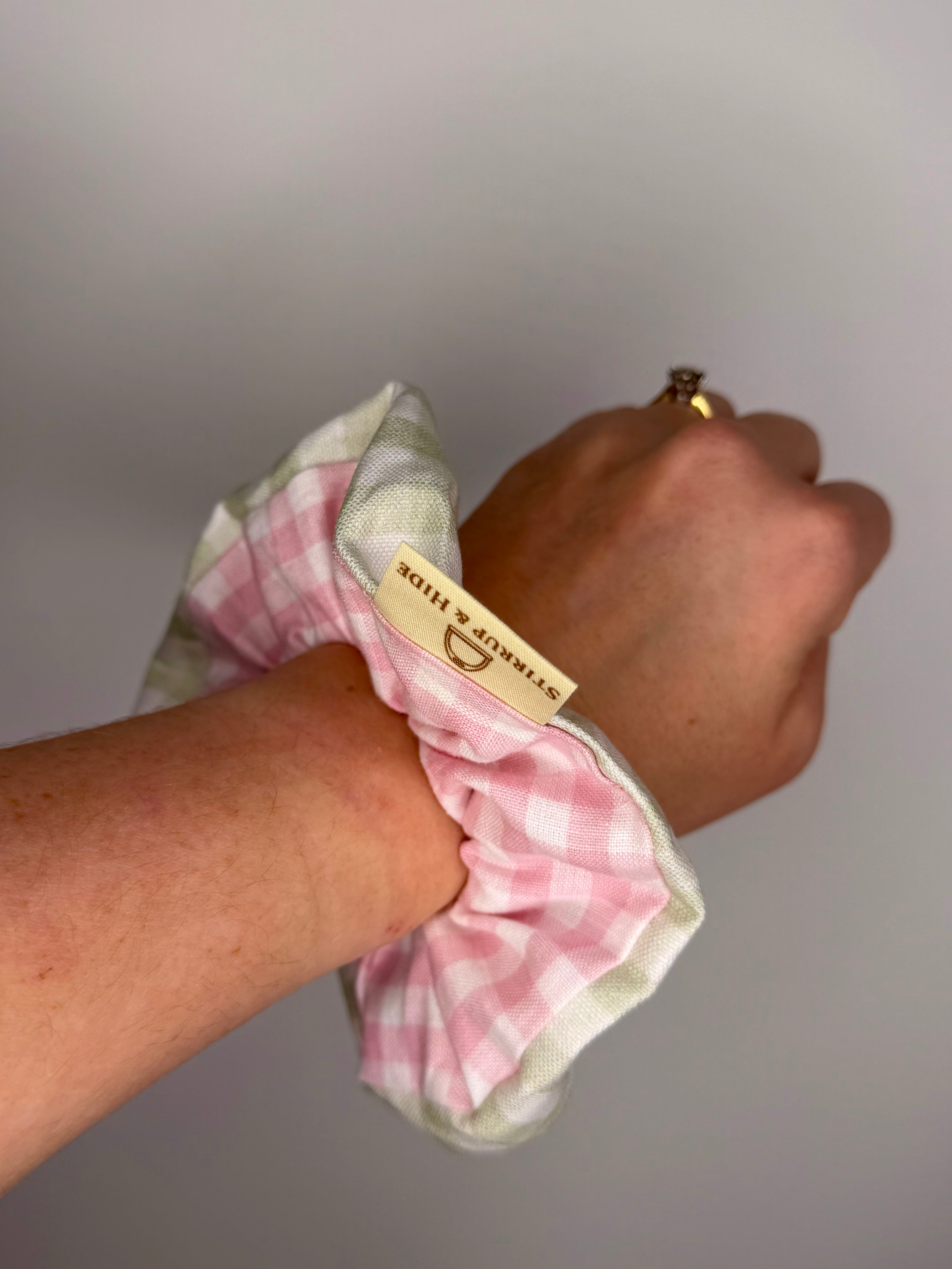 Two-Tone Scrunchie